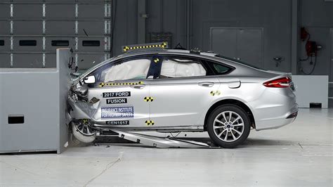 ford fusion crash test